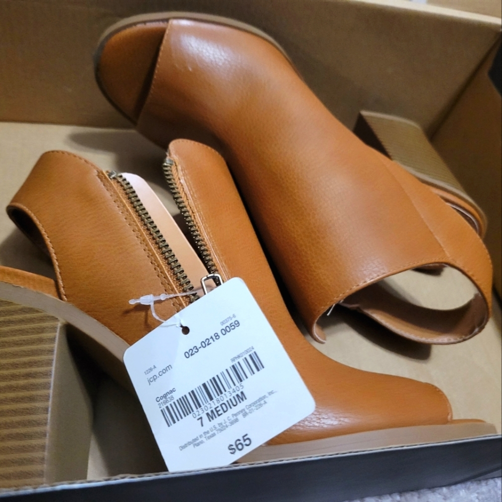 A.N.A Monterey Ankle Boots - Cognac